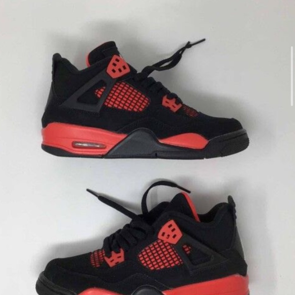 Air Jordan 4 Retro Black Red Sneakers